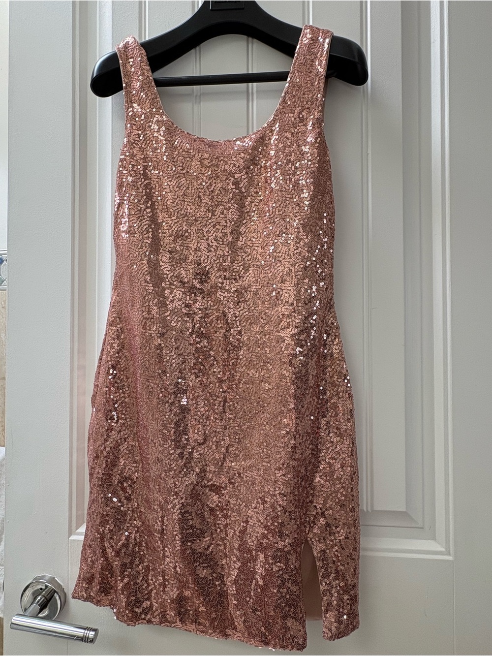 NWOT Sequin Scoop Neck Shift Dress in Rose Gold Size Small